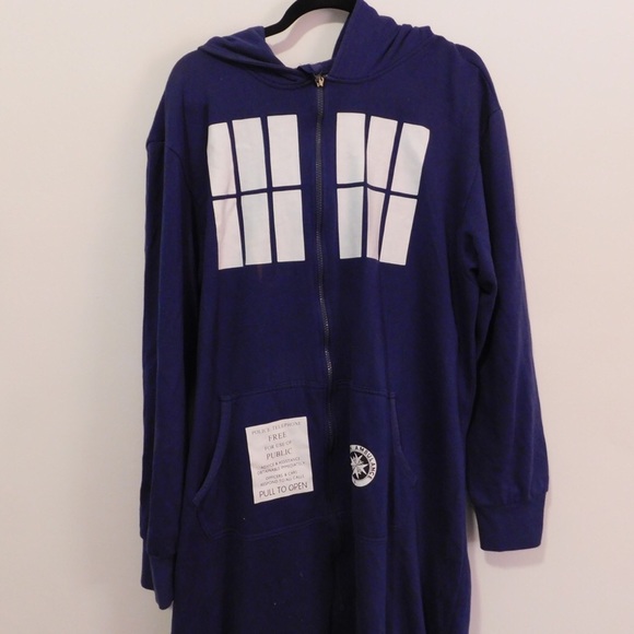 Doctor Who Onesie! - Picture 1 of 5